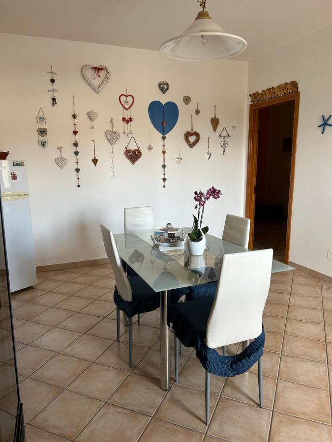 Salento Casa Vacanza Il Focolare Torchiarolo Luaran gambar