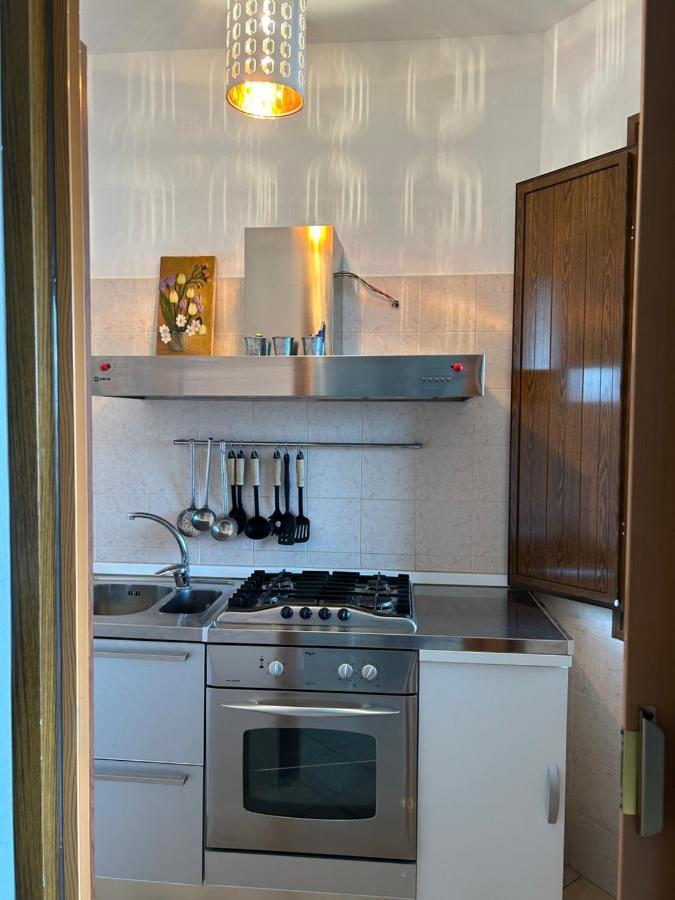 Salento Casa Vacanza Il Focolare Torchiarolo Luaran gambar