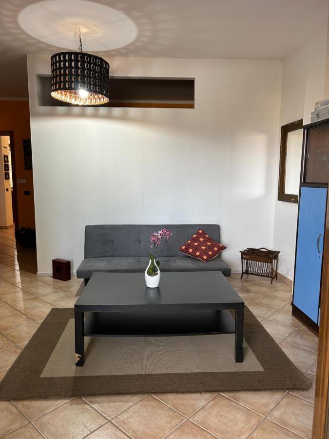 Salento Casa Vacanza Il Focolare Torchiarolo Luaran gambar