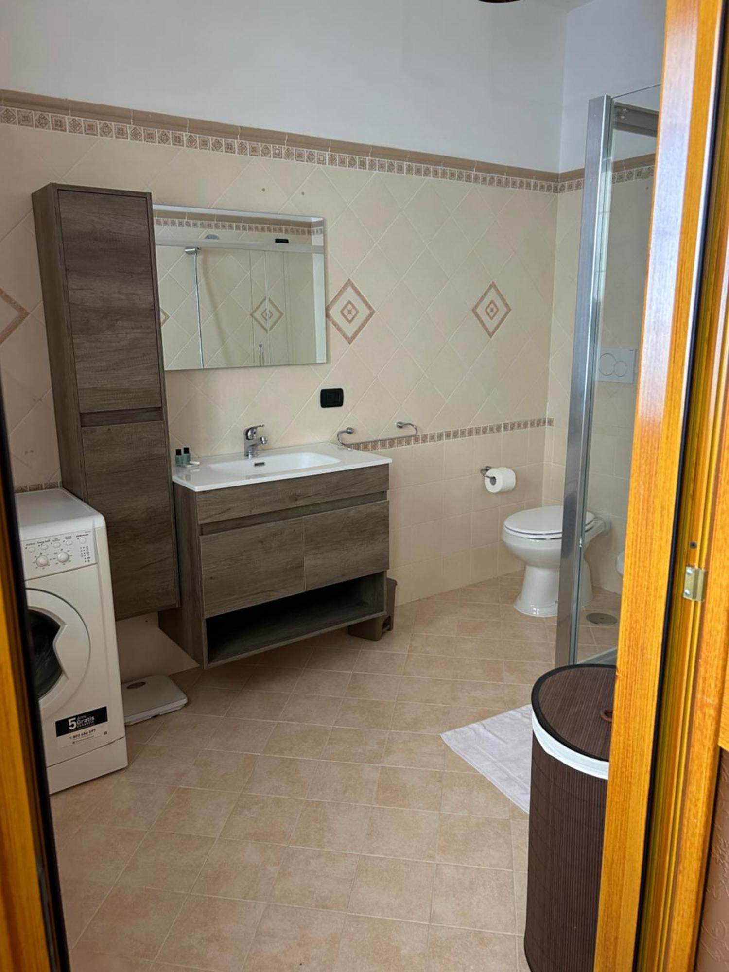 Salento Casa Vacanza Il Focolare Torchiarolo Luaran gambar